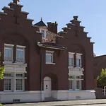Logis - Belle Hotel, Lille-ouest 3* バイレウル