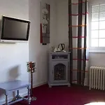 ホテル Logis - Belle Hotel, Lille-ouest 3*