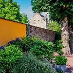 Logis - Belle Hotel, Lille-ouest バイレウル