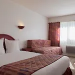 ホテル Logis - Belle Hotel, Lille-ouest 3*