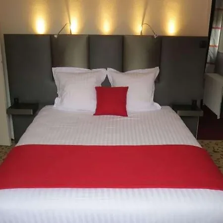 Logis - Belle Hotel, Lille-ouest 호텔