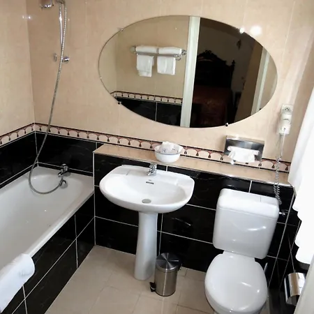 Logis - Belle Hotel, Lille-ouest