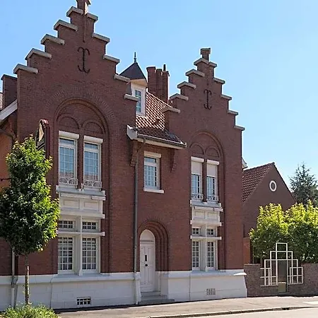 호텔 Logis - Belle Hotel, Lille-ouest