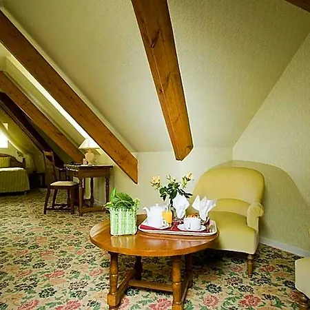 Logis - Belle Hotel, Lille-ouest