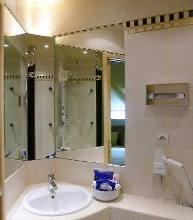 Hotel Logis - Belle Hotel, Lille-ouest Bailleul (Nord)