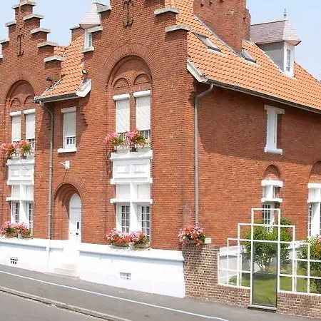 Logis - Belle Hotel, Lille-ouest Hotel 3*