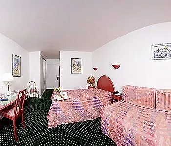 Logis - Belle Hotel, Lille-ouest