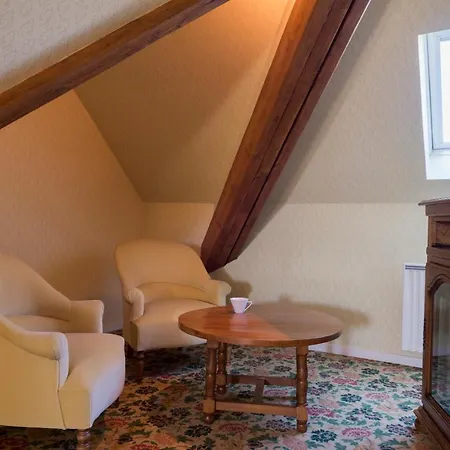 Hotel Logis - Belle Hotel, Lille-ouest 3*